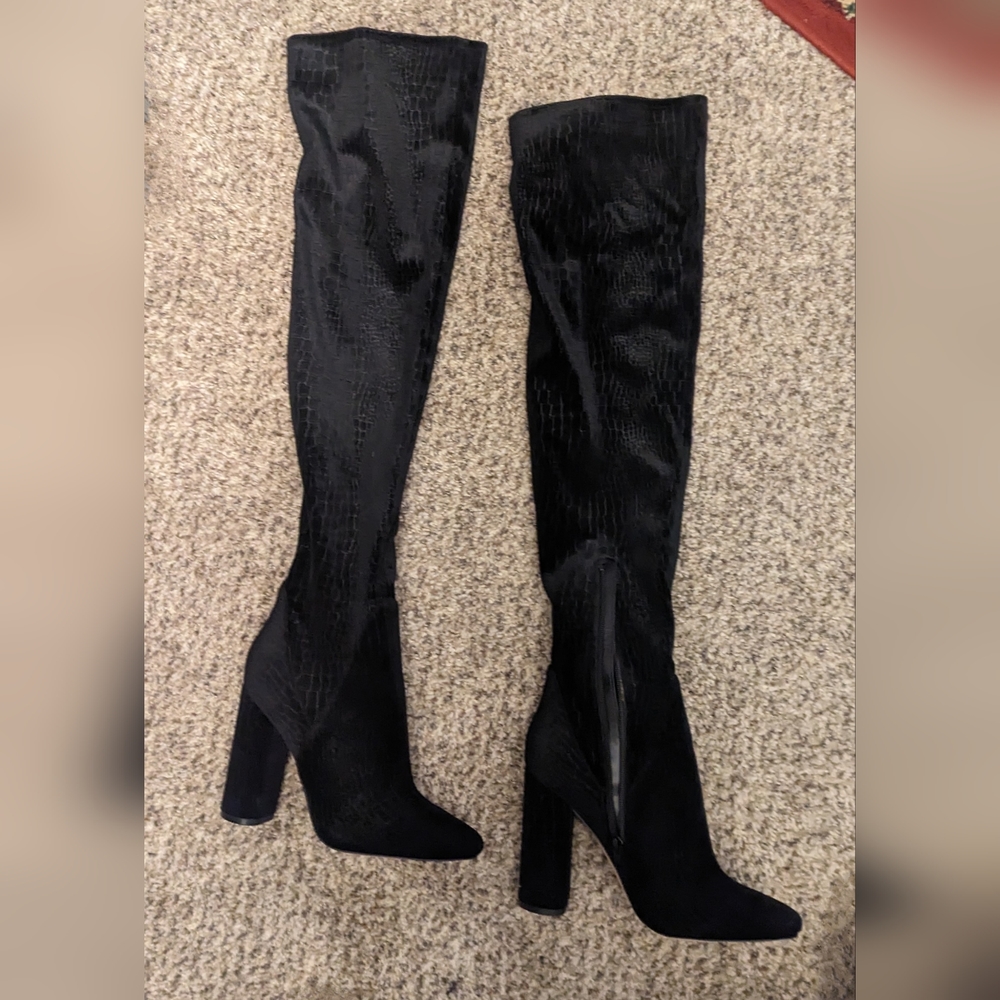Over the Knee Velvet Snakeskin Aldo Boots 8.5